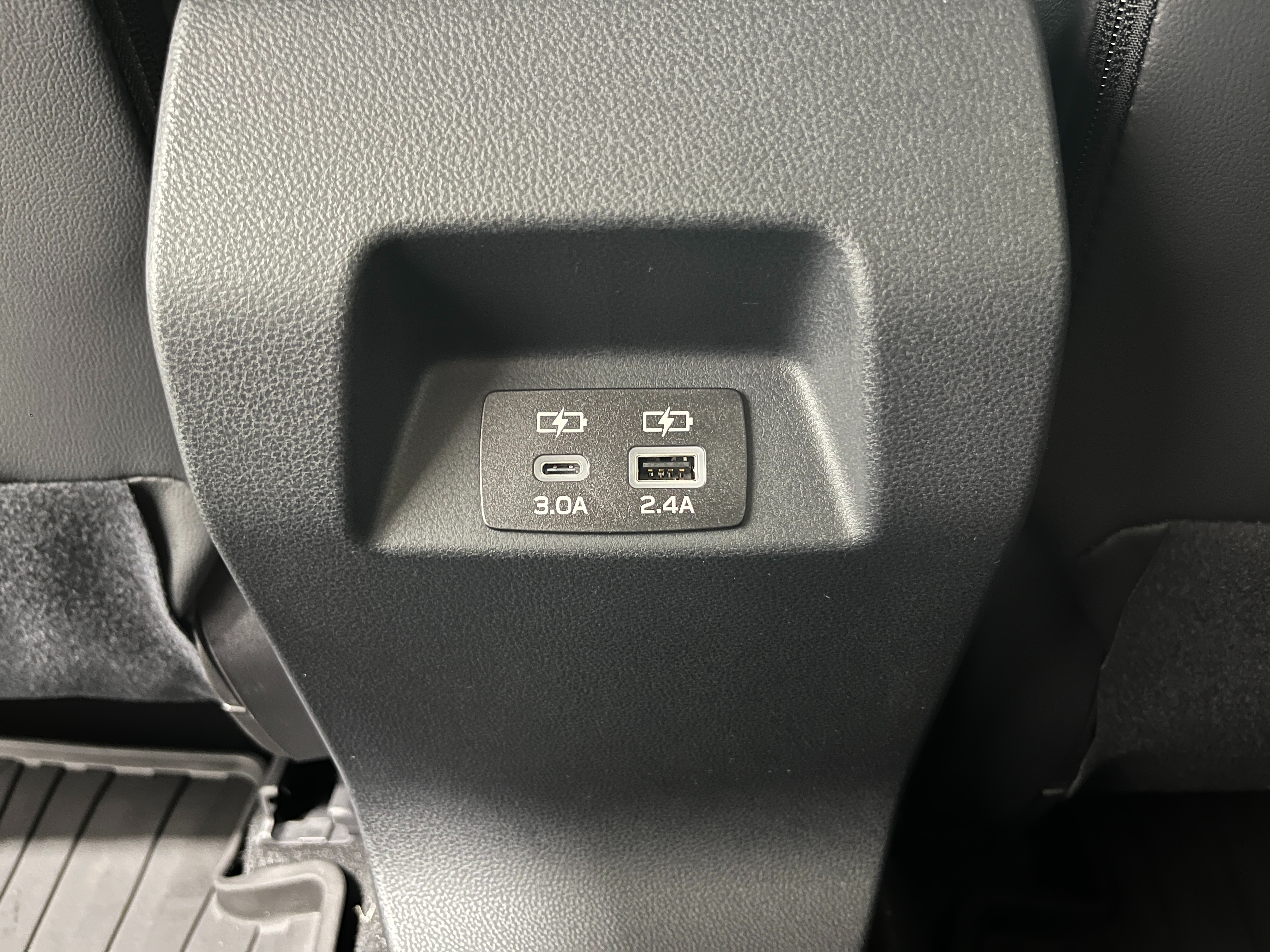 New 2026 LITHIUM RED PEARL Subaru Limited image 26