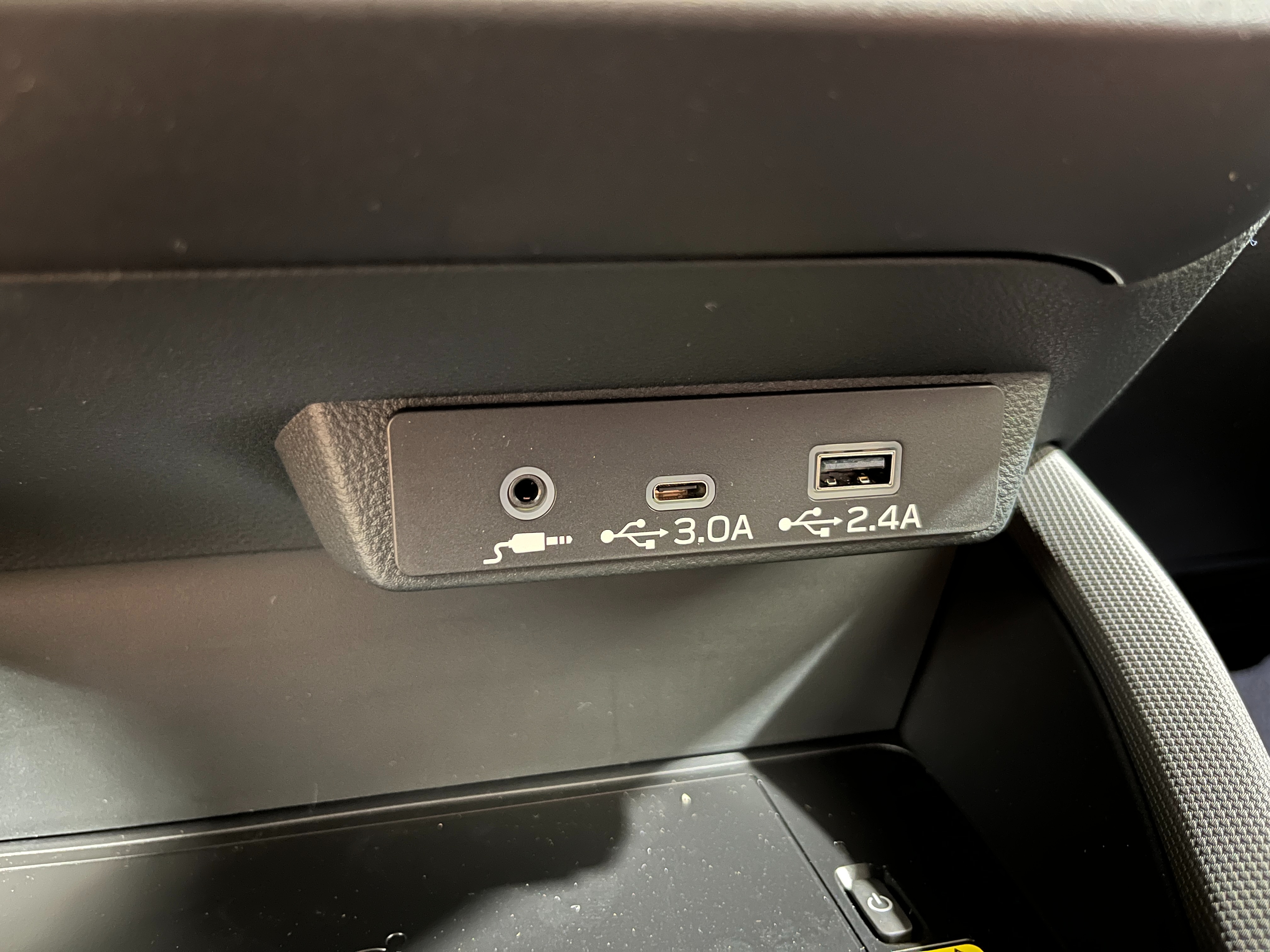 New 2026 CRYSTAL WHITE PEARL Subaru Premium Hybrid image 22