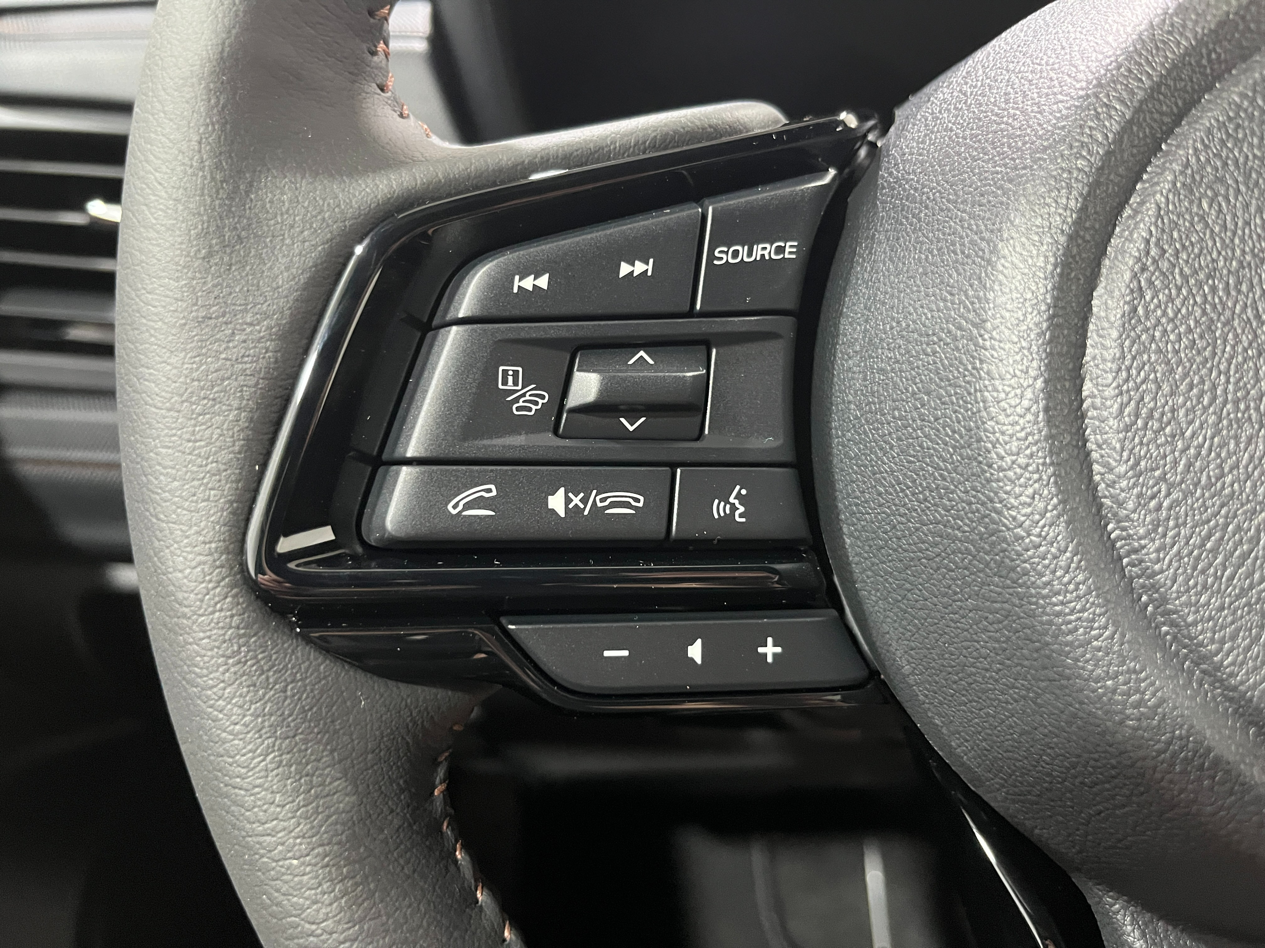 New 2026 CRYSTAL BLACK SILICA Subaru Touring Hybrid image 16