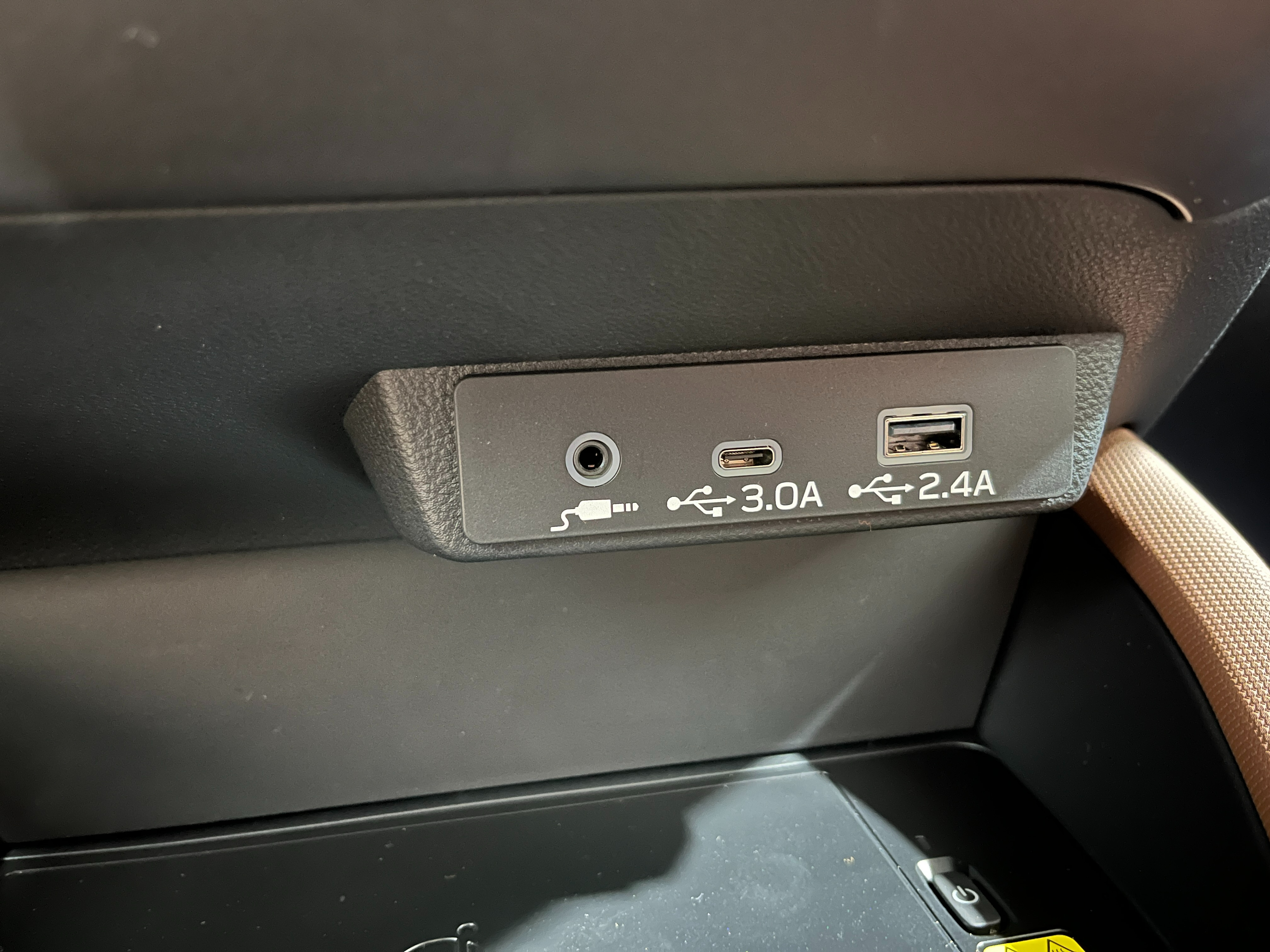 New 2026 CRYSTAL BLACK SILICA Subaru Touring Hybrid image 19