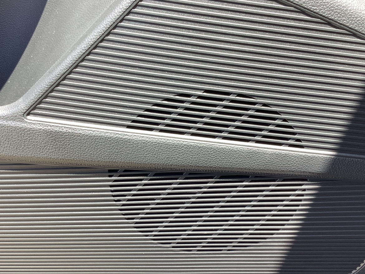 2025 Volkswagen Taos SE photo 23